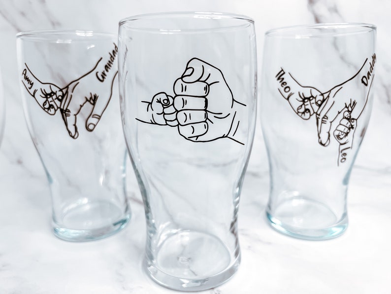 Personalized Holding Hands/Fist Bump Beer Glass | Custom Father’s Day Gift for Dad/Grandpa