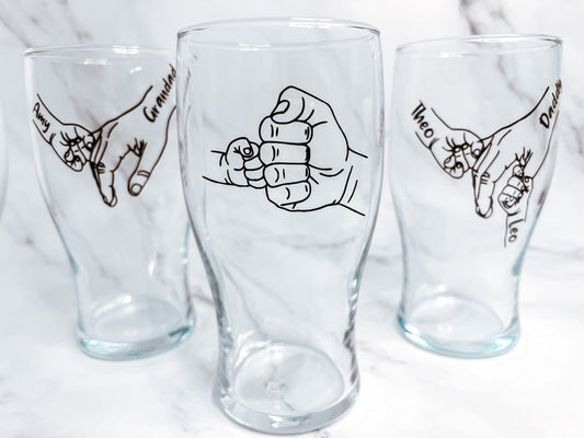 Personalized Holding Hands/Fist Bump Beer Glass | Custom Father’s Day Gift for Dad/Grandpa