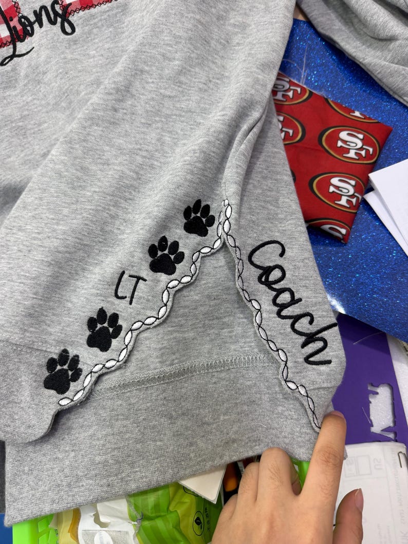 Custom Gingham Applique Side Slit Crewneck Sweatshirt, Personalized Mascot Paw Embroidery Game Day Pullover